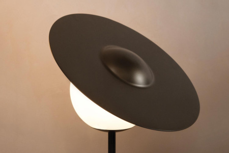 Miss Floor Lamp
