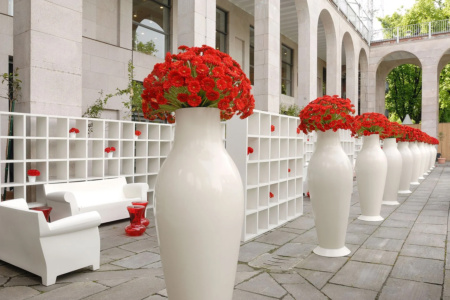 Misses Flower Power Vase