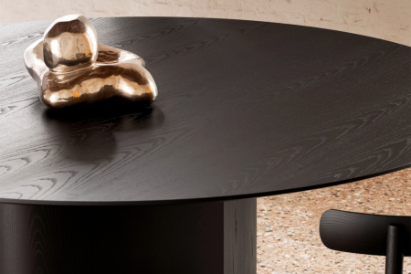 Monoplauto Round Dining Table
