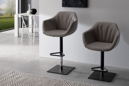 Nemo Adjustable Bar Stool
