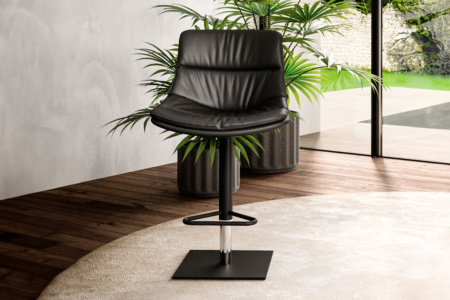 Noa Bar Stool