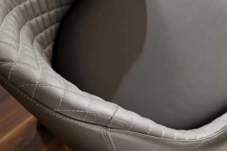 Olimpia Armchair