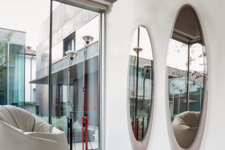 Olmi Mirror