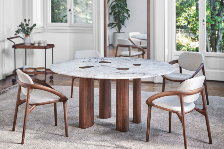 Oswood Round Dining Table
