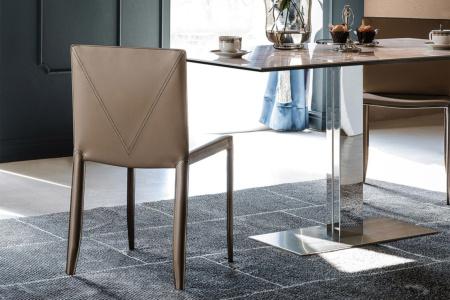 Piuma Dining Chair