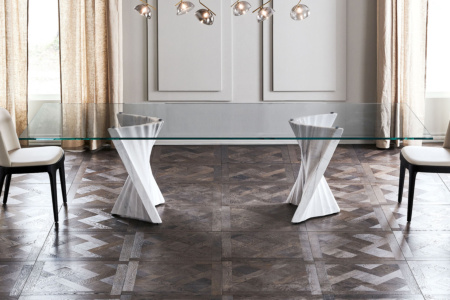 Plisset Dining Table