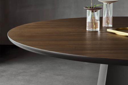 Poliedro Round Dining Table