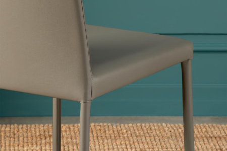 Pop Dining Chair