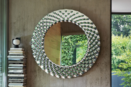 Pop Mirror