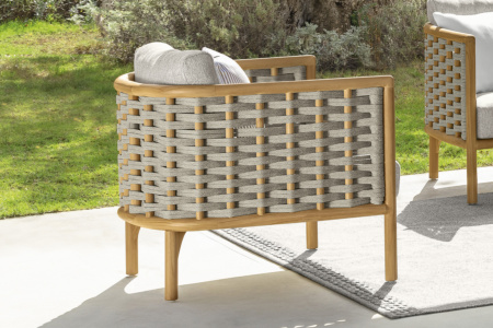 Prichi Lounge Armchair