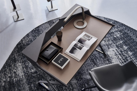 Qwerty Desk