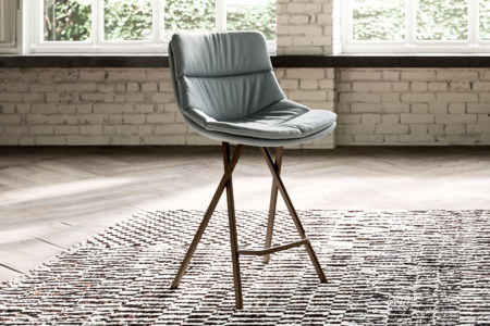Roy Bar Stool