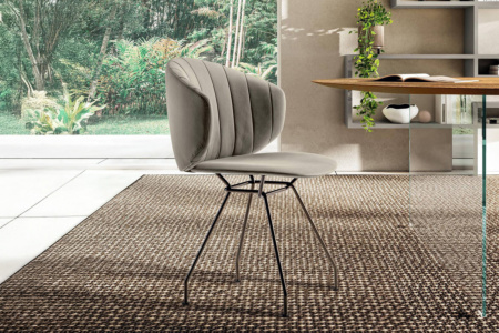 Ruffle Dining Chair