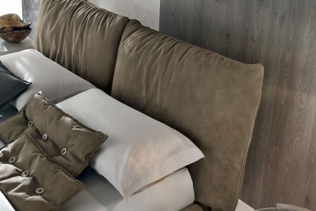 Sogno Bed