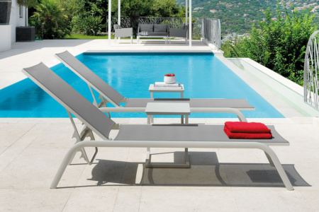 Step Chaise Lounge