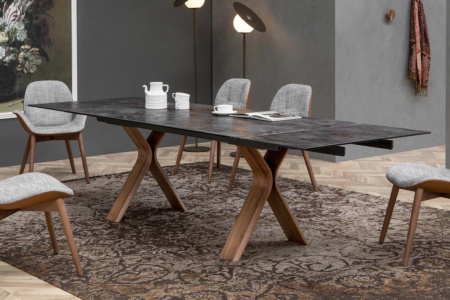 Still Extension Dining Table