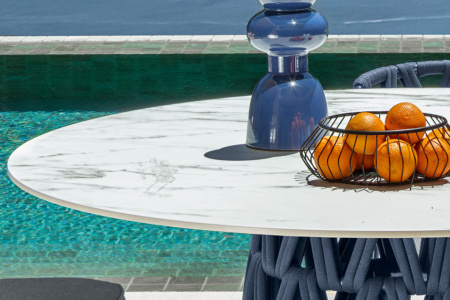 Swipe Bistro Table