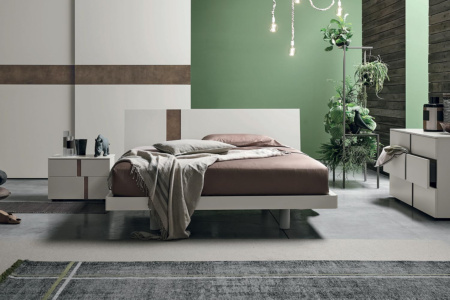 Tablet Bed