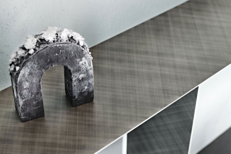Tee Console Table