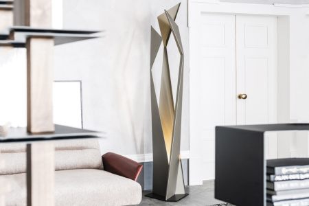 Thriller Floor Lamp