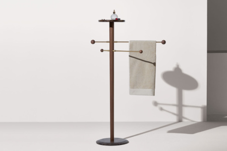 Toallero Towel Stand