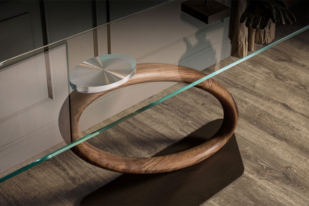 Tour Console Table