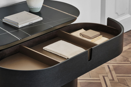 Tylsa Dresser