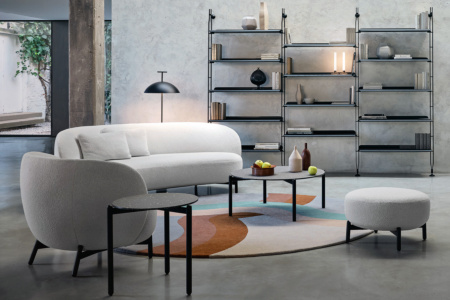 Undique End Table