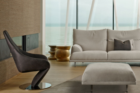 Wolf XL Sofa with table