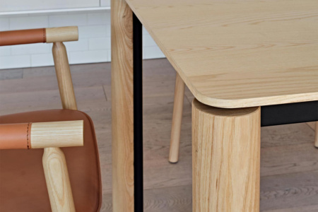 Woody Dining Table