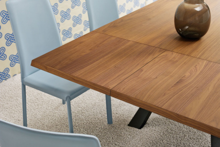 Zeus Extension Dining Table