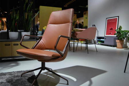 Zuma High Back Lounge Chair