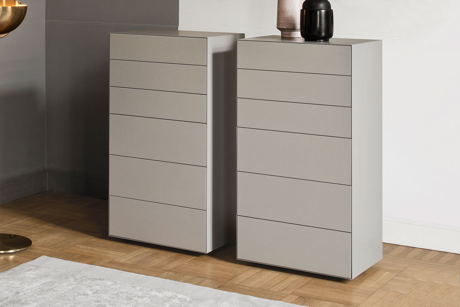Domino Chest
