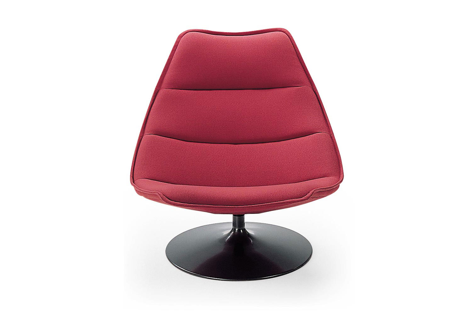 F585 Low Back Lounge Chair