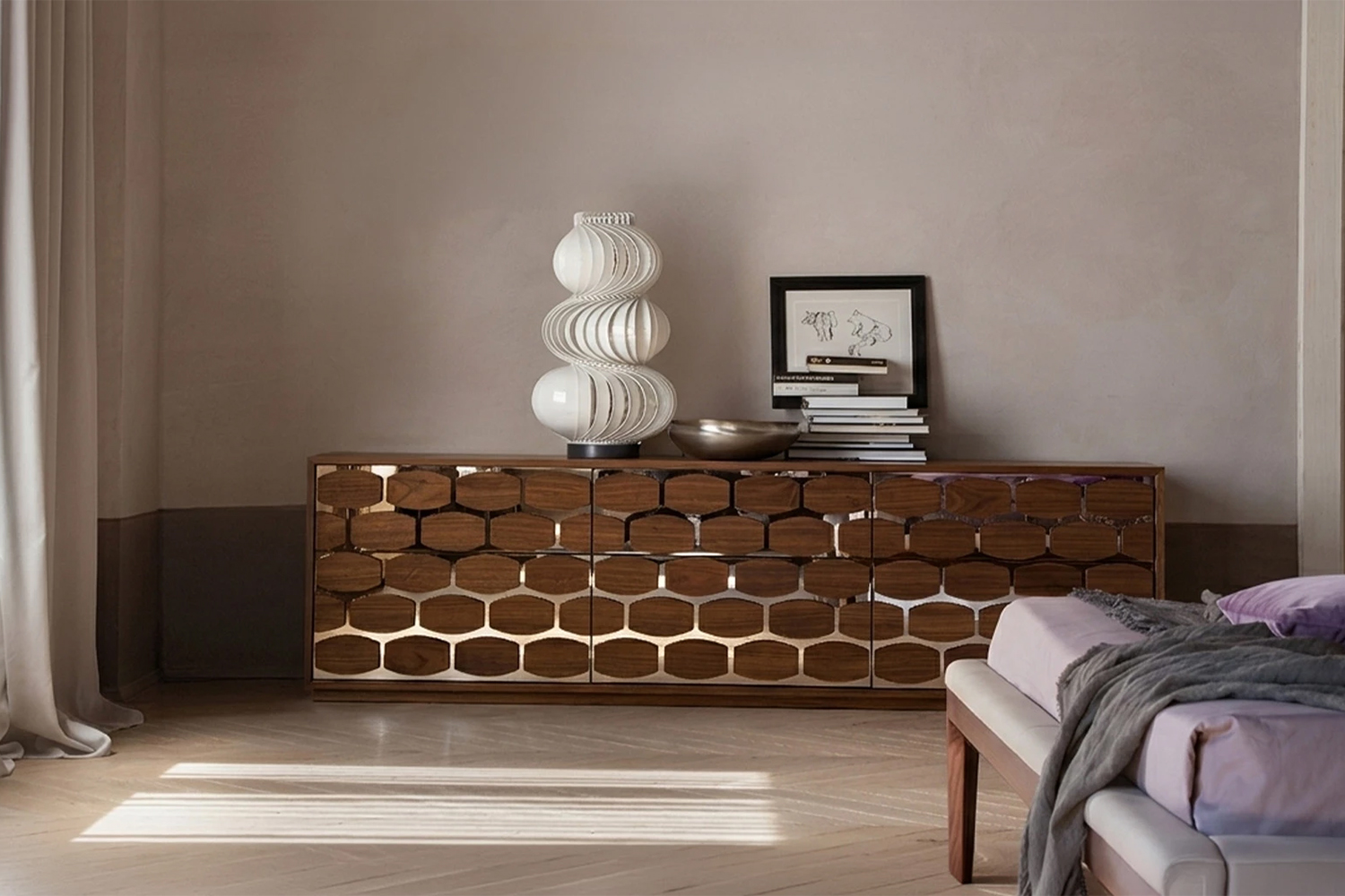 Honey Night Dresser