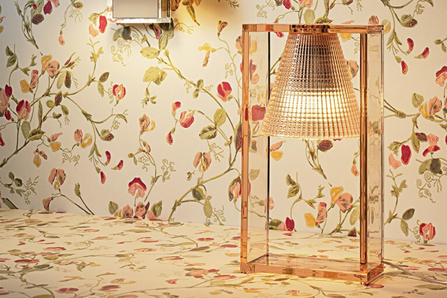 Light-Air Table Lamp