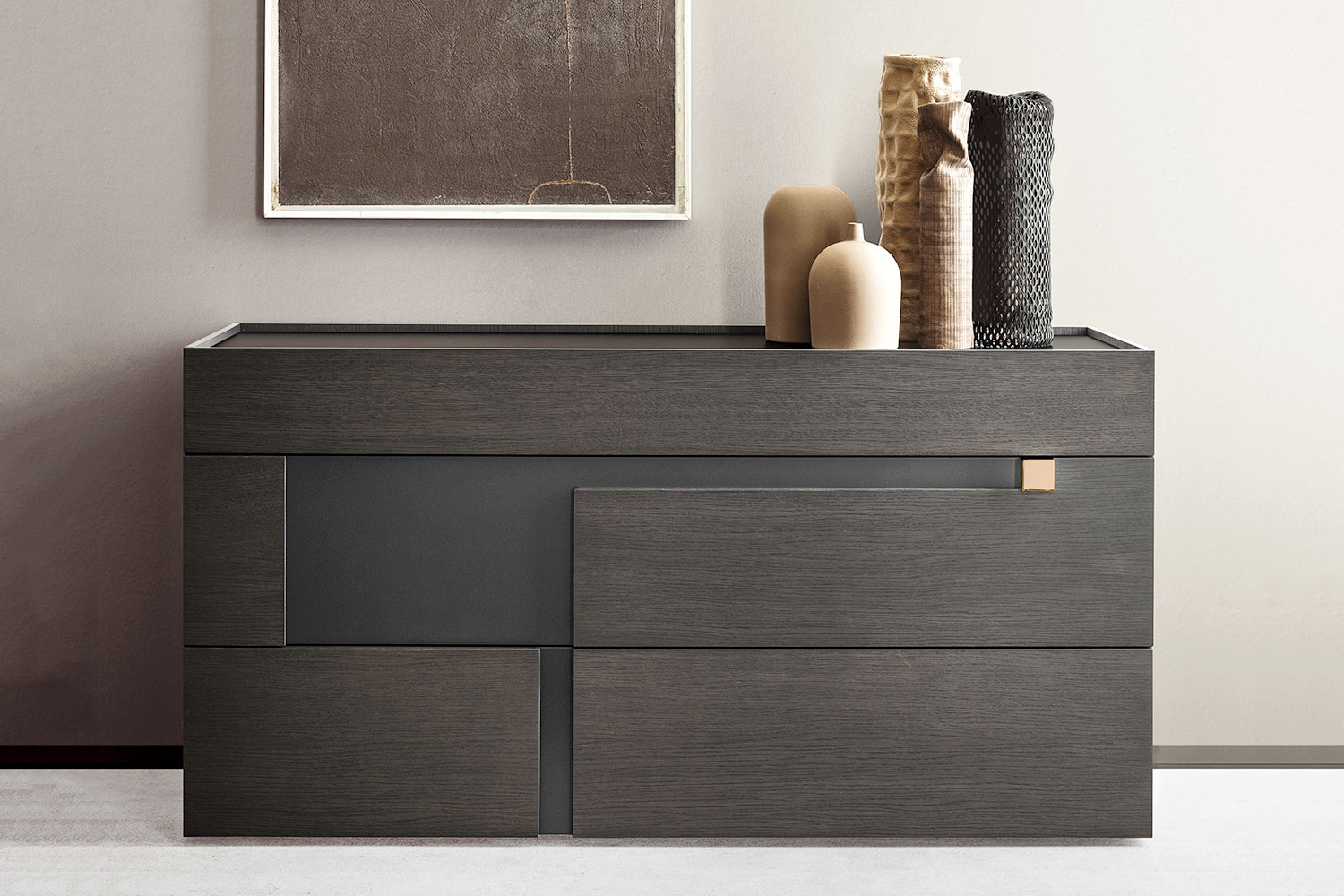 Logos Dresser