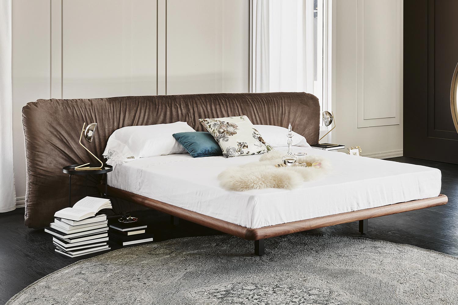 Marlon Bed