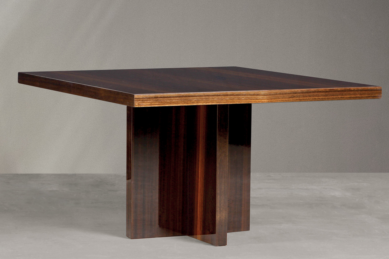 Maxi Modular Dining Table by Costantini Pietro | room service 360°