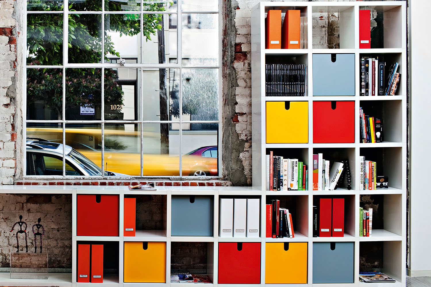 Polvara Bookshelf