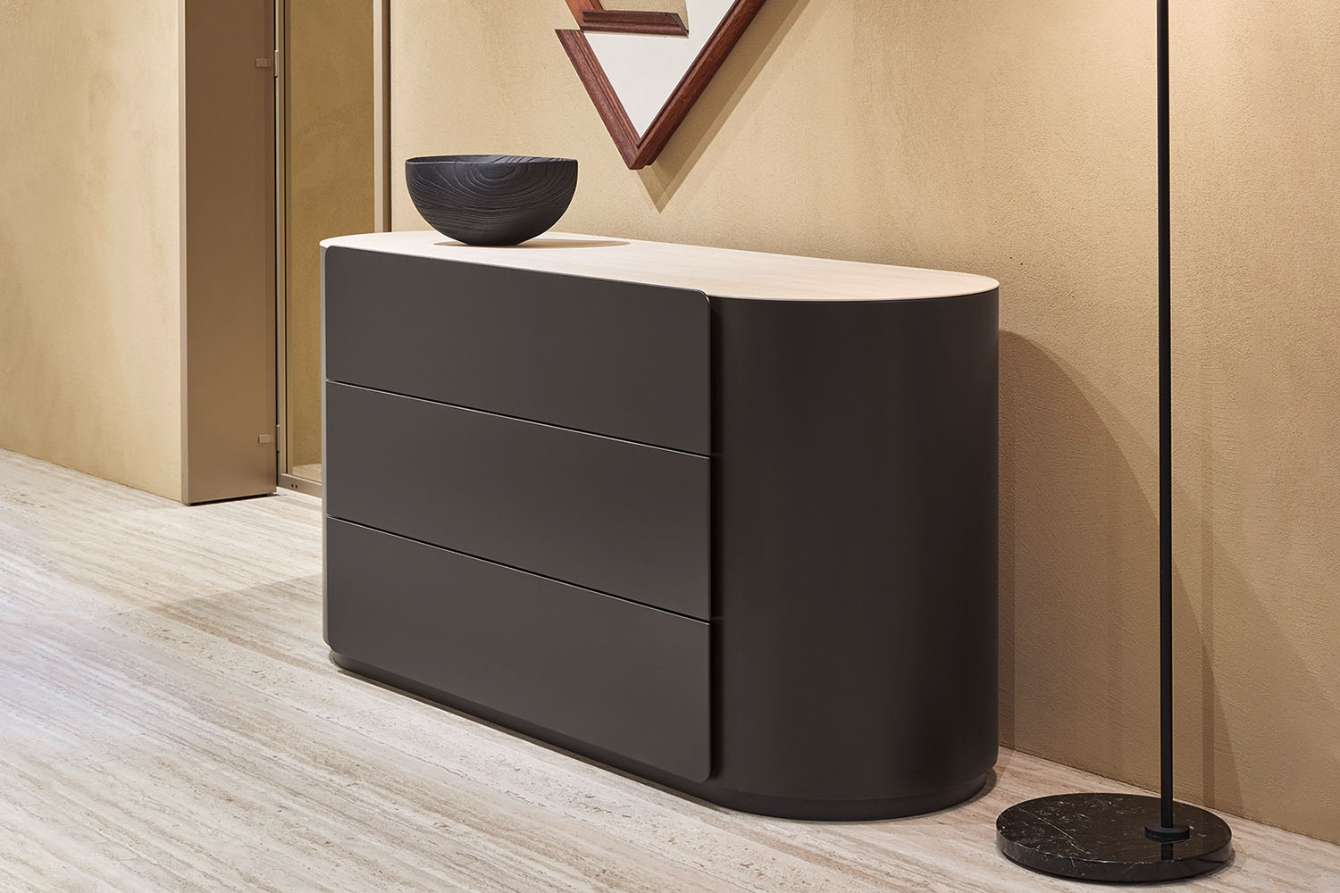 Rondo Dresser