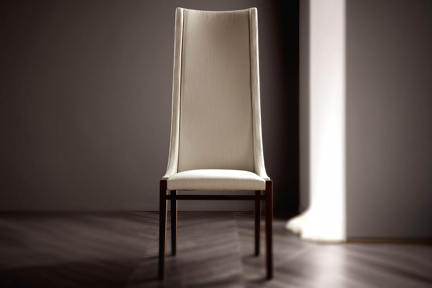 Sempre High Back Dining Chair