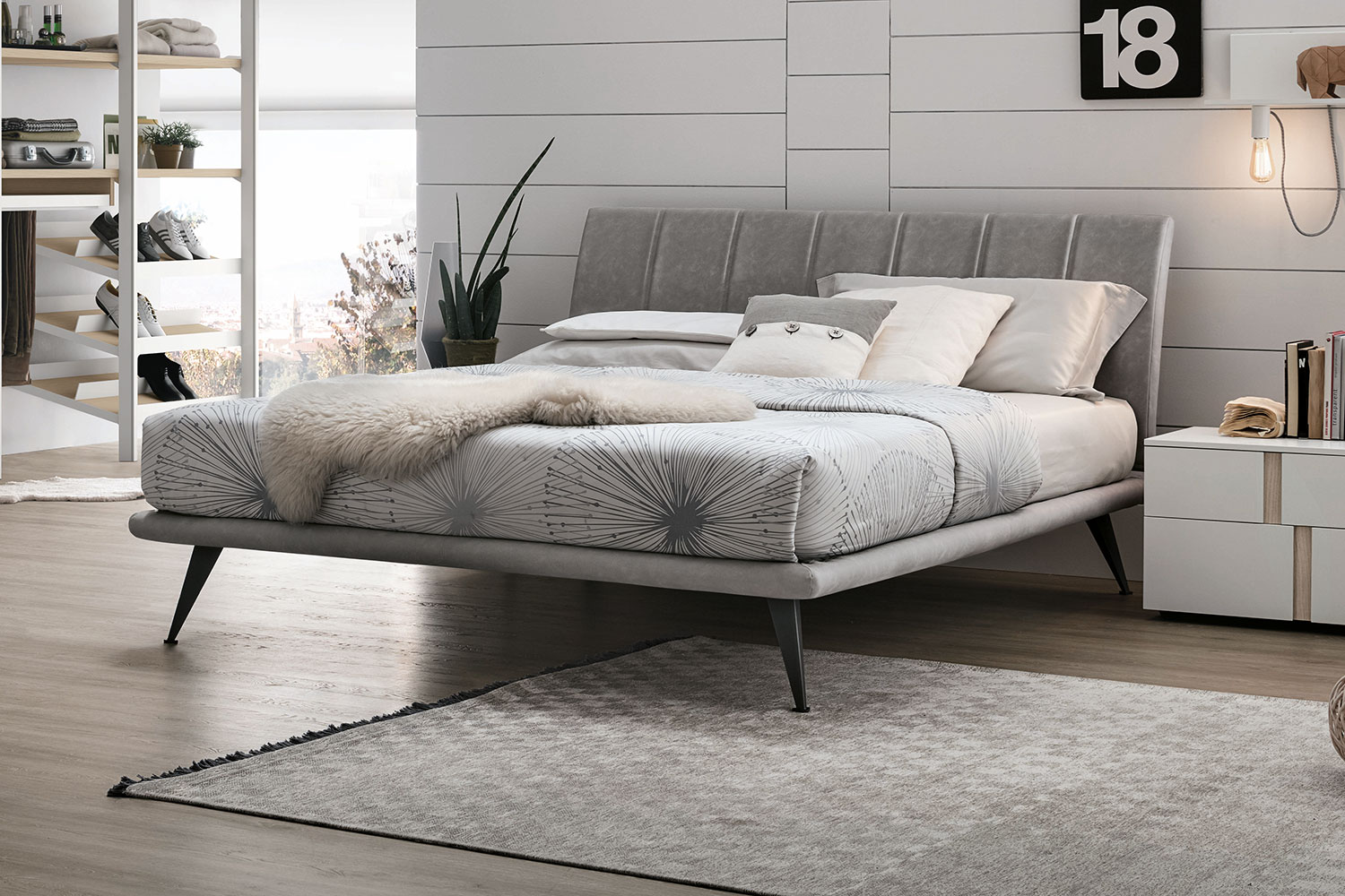 Seven Bed