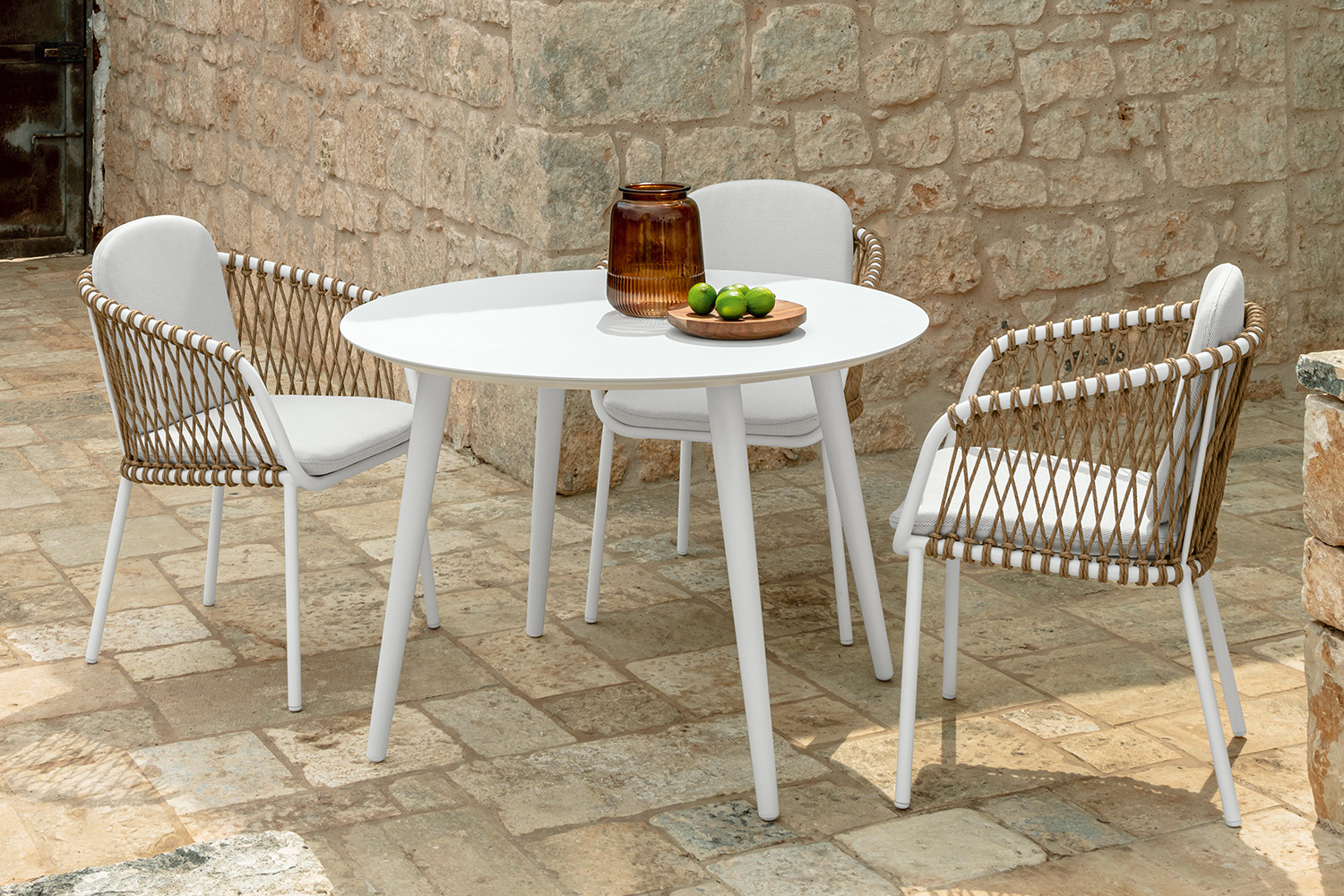 Sofy Dining Table