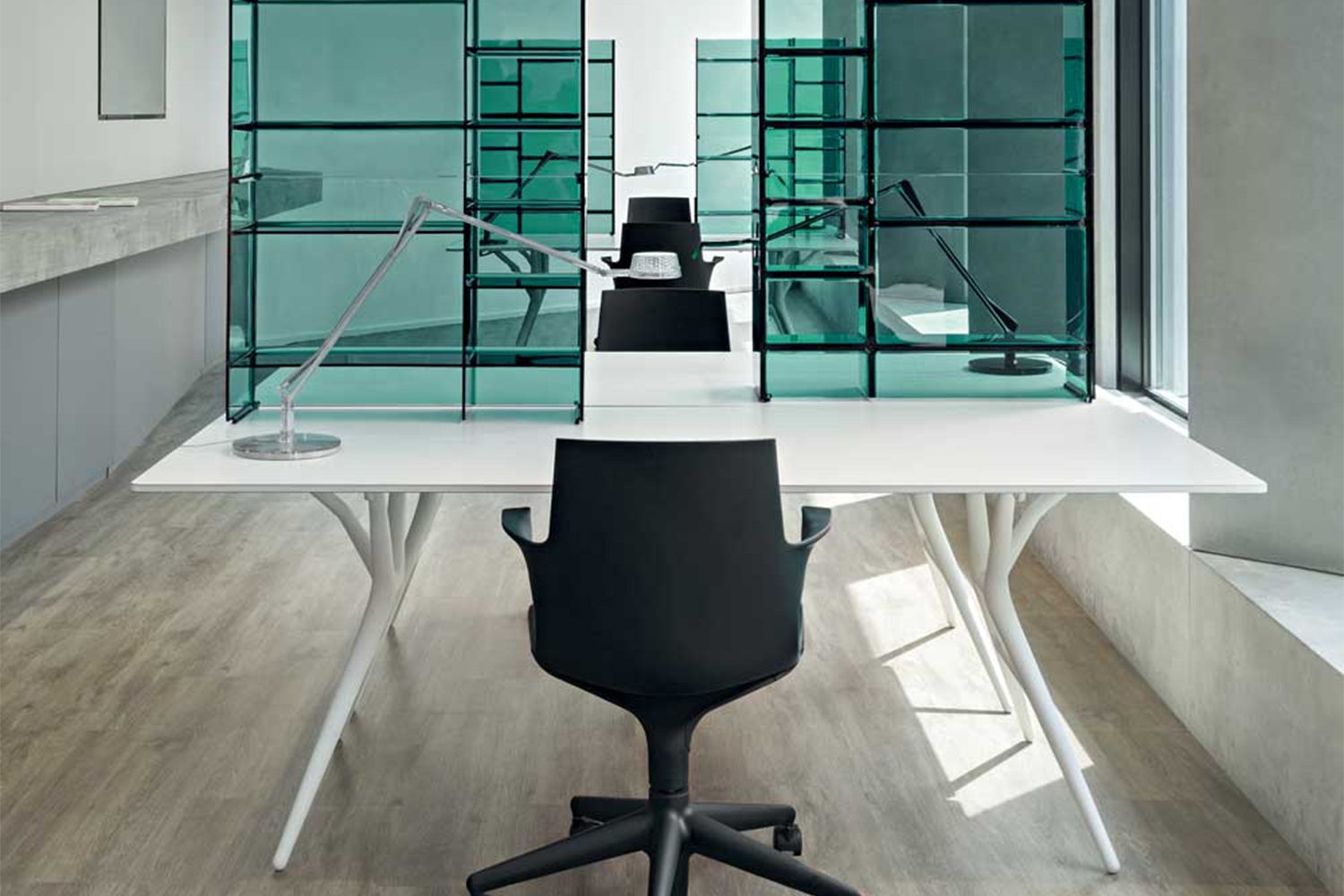 Spoon Dining Table