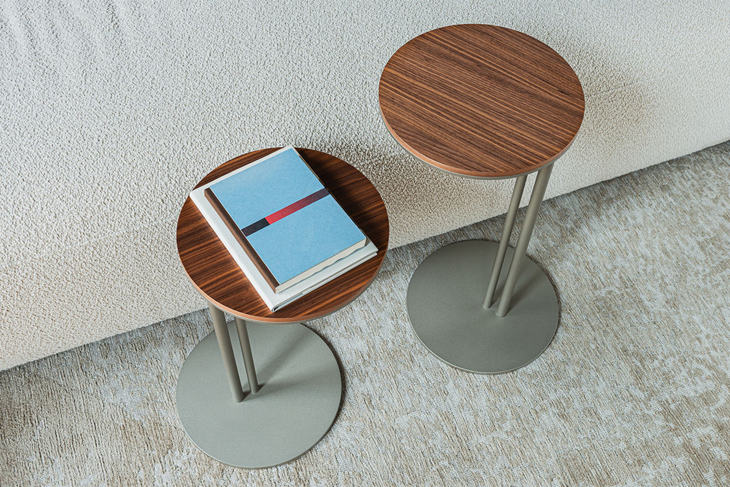Sting XL End Table by Cattelan Italia | room service 360°