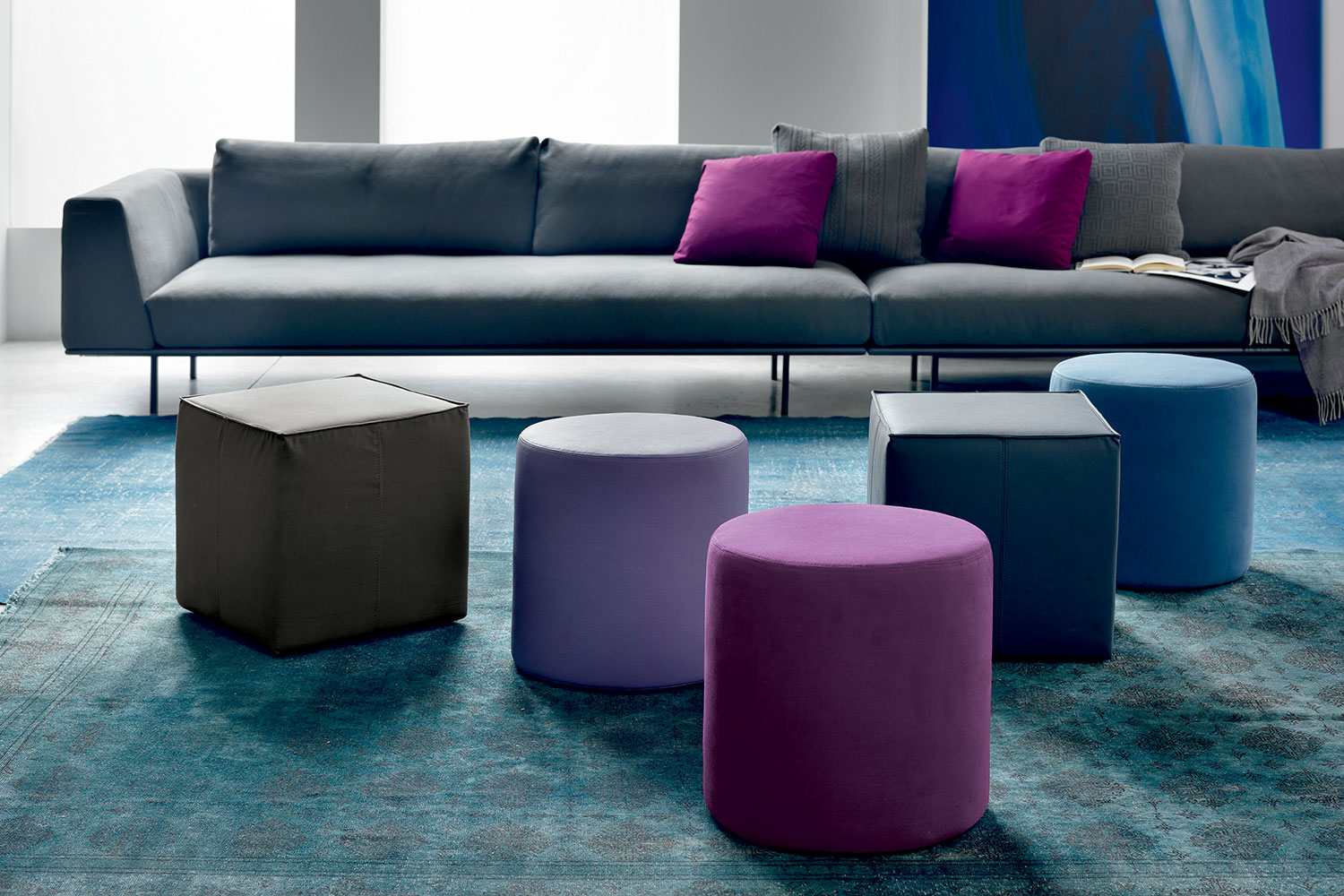 Uchi Ottoman