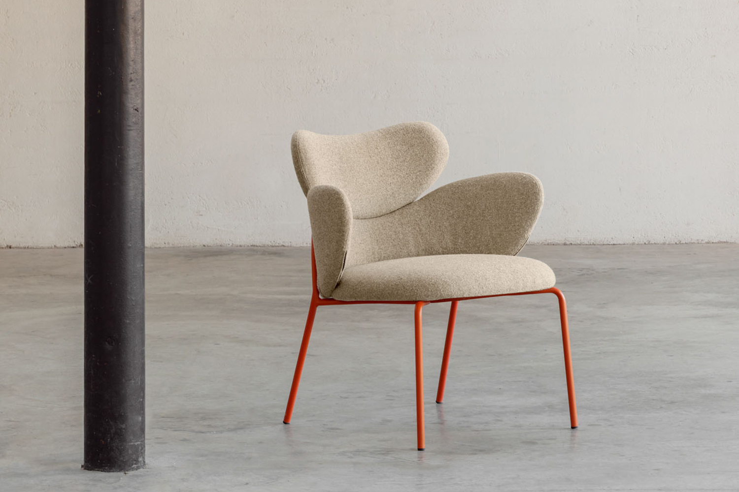 Vida Armchair